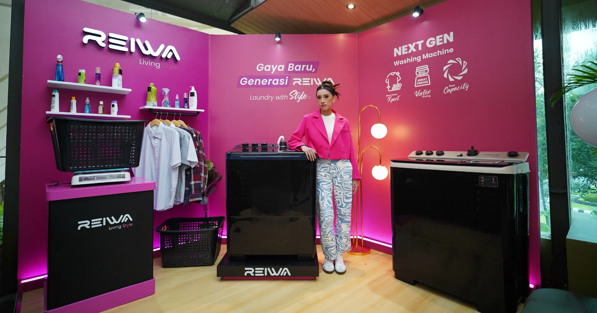 Tren Produk Elektronik Terbaru dengan Inovasi Teknologi Modern, Desain Futuristik, Fitur Cerdas, serta Harga Kompetitif untuk Mendukung Kebutuhan Rumah Tangga, Perkantoran, Hiburan Digital, dan Gaya Hidup di Era Teknologi Masa Kini
