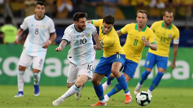 Pertandingan Sepak Bola Internasional: Sejarah, Perkembangan Kompetisi Dunia, Strategi Tim Nasional, dan Dampaknya terhadap Persahabatan Global serta Identitas Budaya dalam Dunia Olahraga Modern